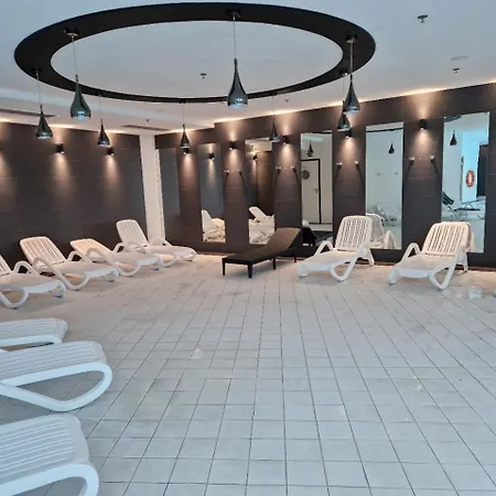 Apartly - Hanza Tower View, Parking, Pool, Sauna