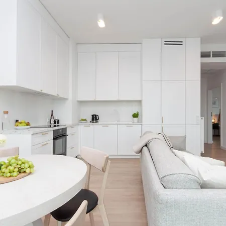 Apartly - Hanza Tower View, Parking, Pool, Sauna Щецин