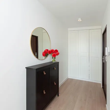 Apartly - Hanza Tower View, Parking, Pool, Sauna Апартаменты *