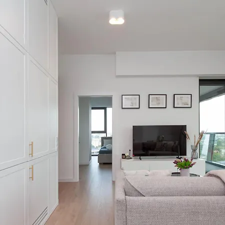 Апартаменты Apartly - Hanza Tower View, Parking, Pool, Sauna Щецин