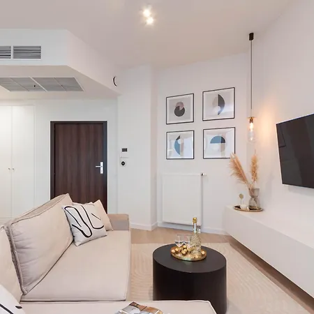 Apartly - Hanza Tower View, Parking, Pool, Sauna Apartment
