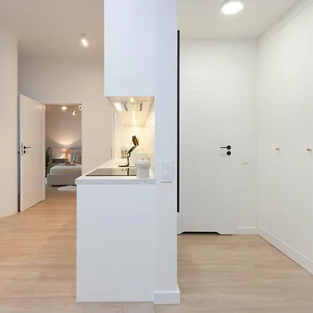 Apartly - Hanza Tower View, Parking, Pool, Sauna Апартаменты Щецин