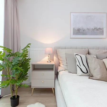 Apartly - Hanza Tower View, Parking, Pool, Sauna Stettin