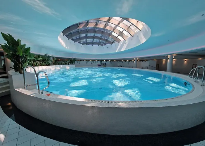 Lejlighed Apartly - Hanza Tower View, Parking, Pool, Sauna *