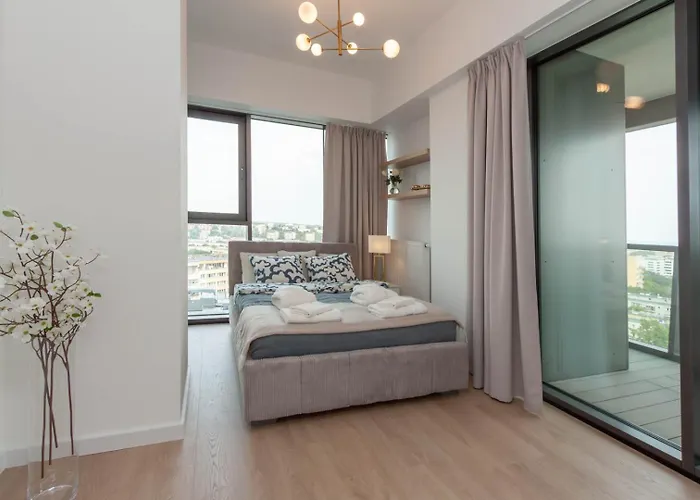 Apartly - Hanza Tower View, Parking, Pool, Sauna * Stettin