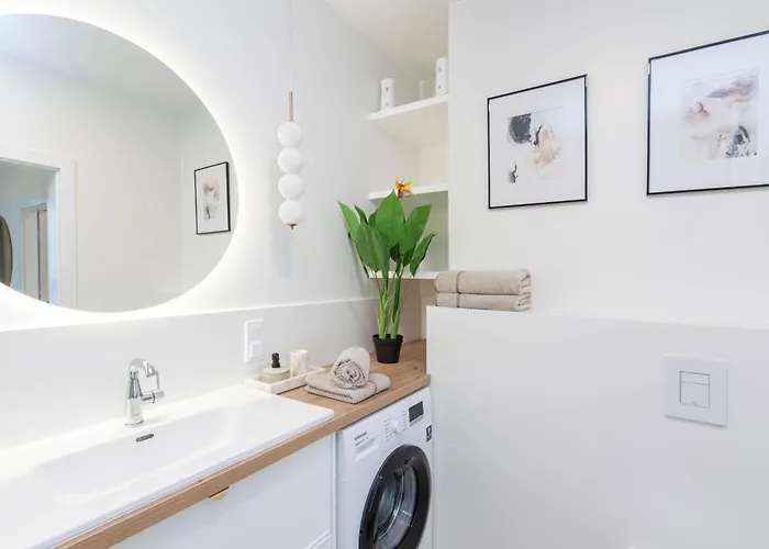 Apartly - Hanza Tower View, Parking, Pool, Sauna Lejlighed *